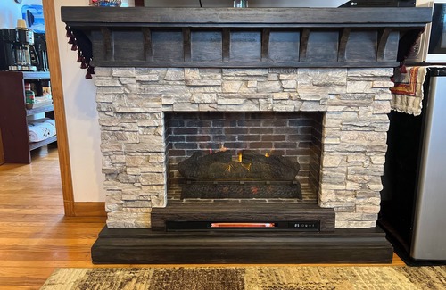Mingo Cabin | Cozy cabin/Suite with mountain view! Pet Friendly!