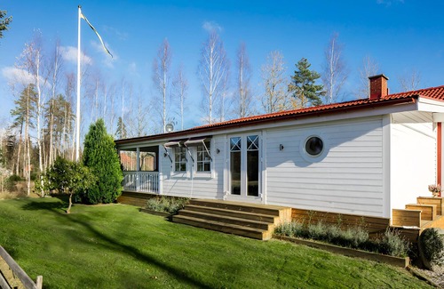 Ingelstad Villa | Cozy Cabin Surrounded By Nature