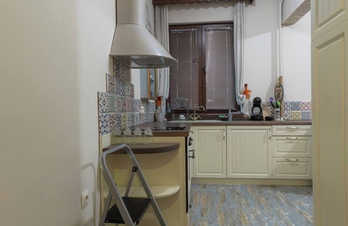 Lozenets Apartment | Cozy Central Condo Free Dedicated Parking AC