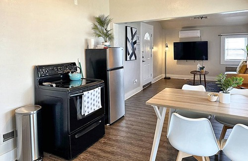 Midwest City Apartment | Cozy Charm Studio W 2BR I Fully Furnished