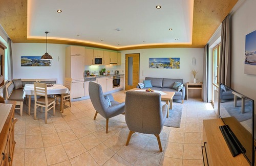 Hippach Apartment | Cozy, comfortable apartment in a sunny, quiet location with magnificent panoramic views