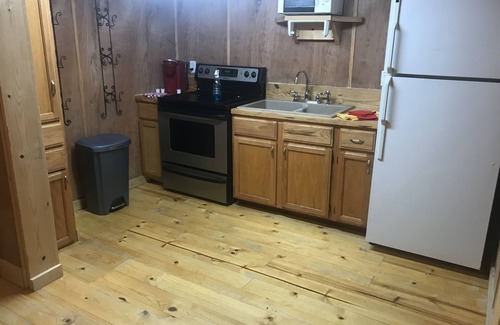 Dayton House | Cozy, comfy, cottage. You’ll love it.