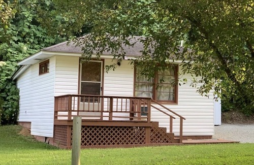 Dayton House | Cozy, comfy, cottage. You’ll love it.