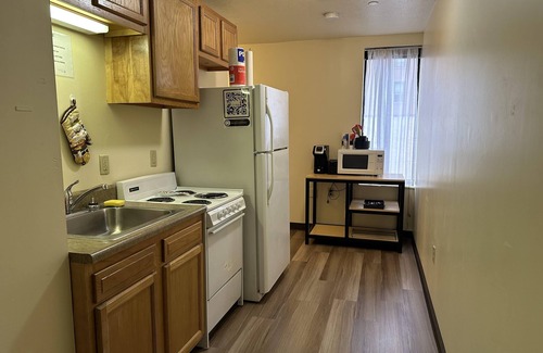 Downtown Pittsburgh Apartment | Cozy Convenient Downtown Apt Walk Everywhere