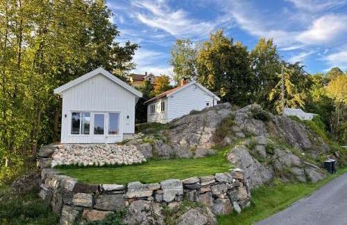 Arendal House | Cozy cottage close to idyllic archipelago with additional building if booked for more than 2 people