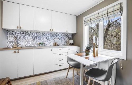 Arendal House | Cozy cottage close to idyllic archipelago with additional building if booked for more than 2 people