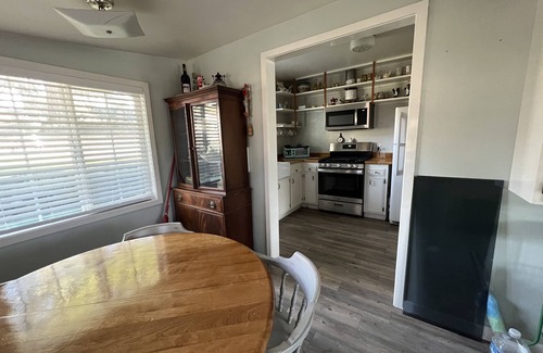 Oakhurst Cottage | Cozy cottage in delightful Ahwahnee with AC, WiFi