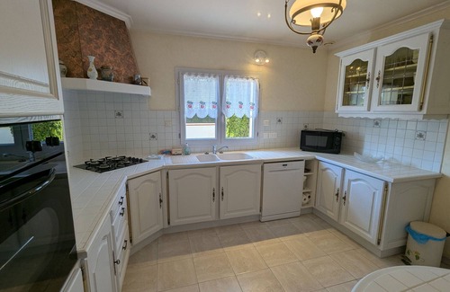 Villemandeur Cottage | Cozy cottage in Villemandeur with garden near Montargis