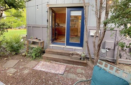 Westside Santa Cruz Cottage | Cozy Cottage located in the Upper Westside of Santa Cruz!