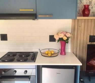 Greater Johannesburg Metropolitan Area Apartment | Cozy Cottage on 5th Avenue