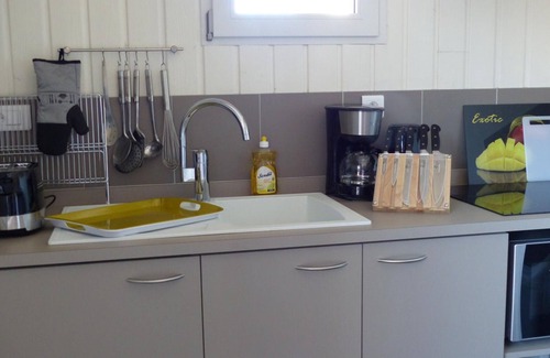 Meillard Cottage | Cozy cottage with terrace, air conditioning and parking - Meillard
