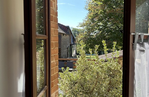 Jumilhac-le-Grand Cottage | Cozy country home with private pool