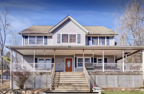 Thompson Ridge House | Cozy country stays