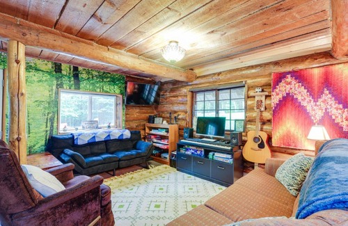 Elizabethtown House | Cozy Elizabethtown Cabin with Fire Pit!