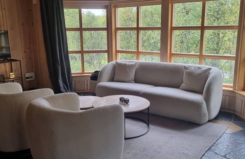 Galaa Cabin | Cozy family cabin with room for 8
