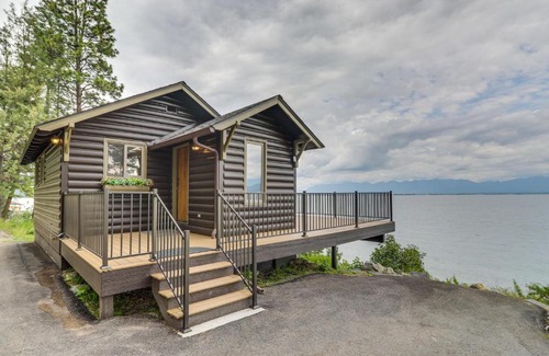 Lakeside Apartment | Cozy Flathead Lake Cabin with Picturesque View