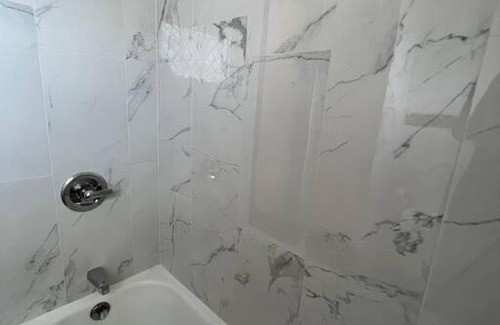 Merriam Apartment | Cozy, fully remodeled home near downtown KC