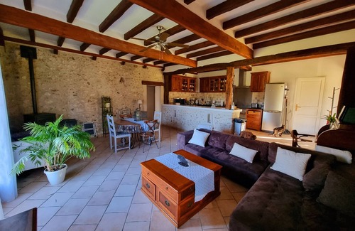 Fossemagne House | Cozy gîte for 4/5 people with heated swimming pool in black Périgord
