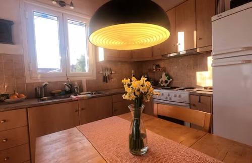 Vasilitsion Cottage | Cozy Garden Cottage With Stunning Sea Views