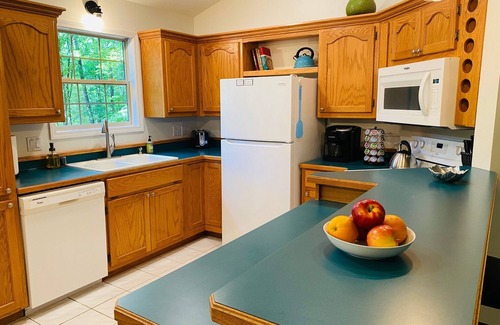 Hot Springs Village House | Cozy getaway on Ponce de Leon golf course.