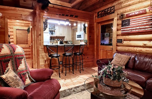 Pigeon Forge Cabin | Cozy Getaway Cabin with Hot Tub & Grill Great for Couples or Small Family 334