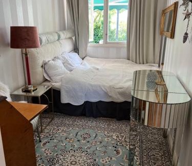 Bastad House | Cozy Guest Rooms in a Charming Båstad Villa, Prime Location near the Sea