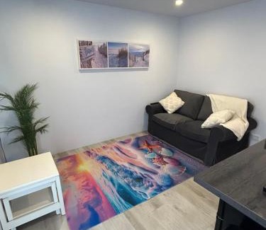 Margate House | Cozy guest suite in Margate