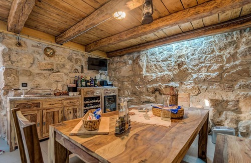 Dugopolje House | Cozy holiday house Mia