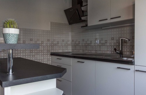 Varpolje Apartment | Cozy Holiday Home with Garden, BBQ, and Outdoor Dining Area in Rečica ob Savinji - Two Bedroom Apartment
