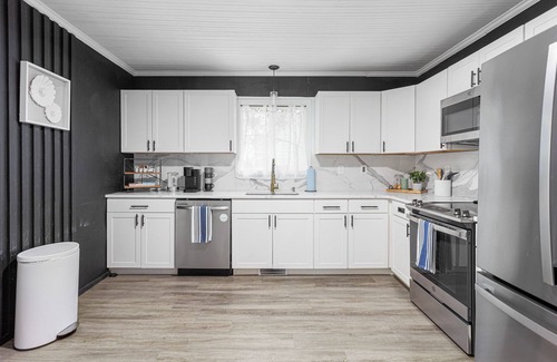 Greensboro House | Cozy Home Away From Home