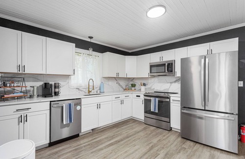 Greensboro House | Cozy Home Away From Home