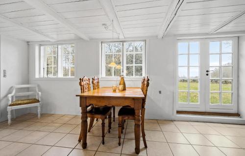 Pedersker House | Cozy Home In Aakirkeby With Wifi