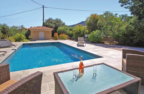 Algajola House | Cozy home in Algajola with WiFi