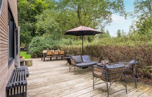 Bjerringbro House | Cozy Home In Bjerringbro With Wifi