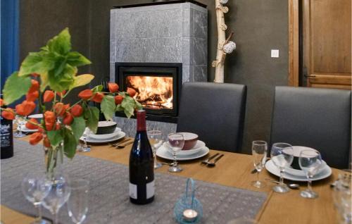 Bray-les-Mareuil House | Cozy Home In Bray-Lès-Mareuil