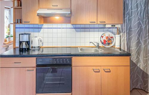 Dabel House | Cozy Home In Dabel With Wifi