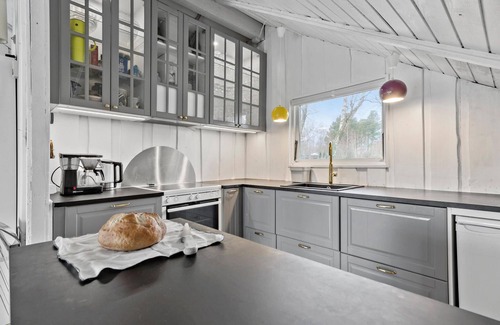 Elsegarde Strand House | Cozy home in Ebeltoft with Wi-Fi