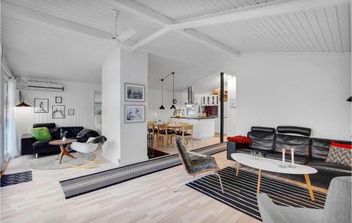 Ebeltoft House | Cozy Home In Ebeltoft With Sauna