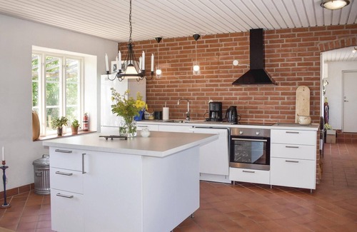 Garsnas House | Cozy home in Gärsnäs with WiFi