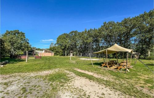 Hoogersmilde House | Cozy Home In Hoogersmilde With Wifi