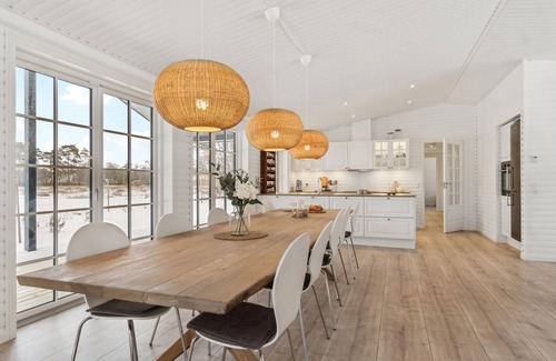 Asserbo House | Cozy home in Liseleje with sauna