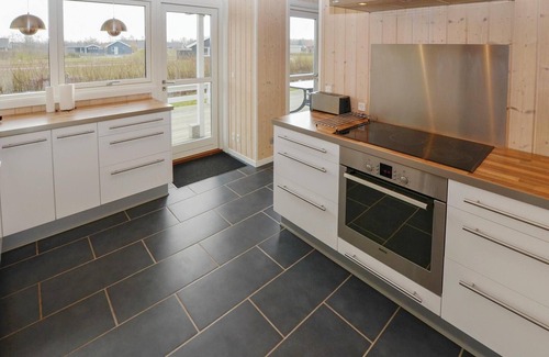 Hasmark Strand House | Cozy home in Otterup with WiFi