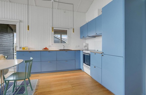 Grønninghoved Strand House | Cozy home in Sjølund with sauna