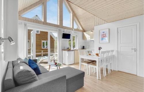 Tranekaer House | Cozy Home In Tranekær With Kitchen