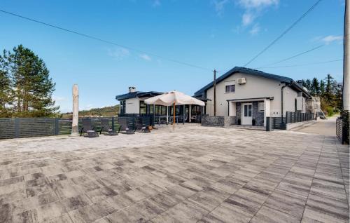 Tusilovic House | Cozy Home In Tusilovic With Sauna
