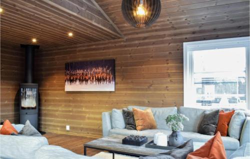 Voss House | Cozy Home In Voss With Kitchen