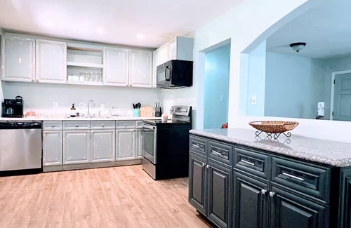 Huntersville House | Cozy home near Latta Plantation Reserve!