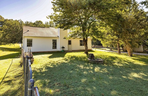 Senoia House | Cozy Home - Walkable to Downtown Senoia