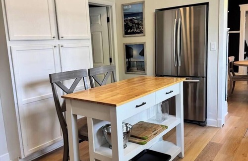 Lake Geneva House | Cozy Home Walkable Downtown LG