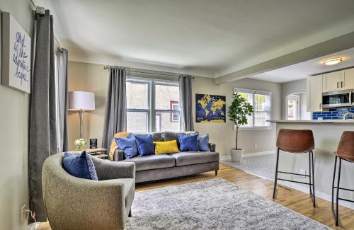 Hiawatha House | Cozy Home WiFi, Parking, 5 Mi to Dtwn Mpls!